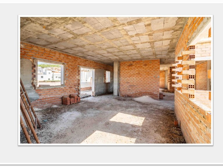 Commercial for Sale in Alhaurín El Grande, Malaga 3