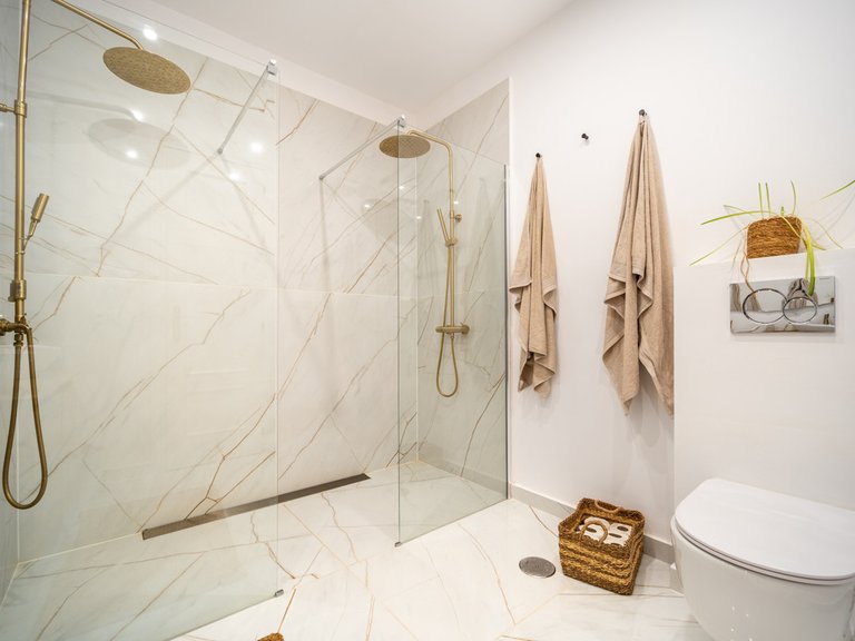 Apartment for Sale in Nueva Andalucía, Malaga 16