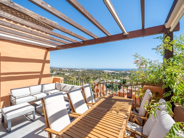 Apartment for Sale in Nueva Andalucía, Malaga 36