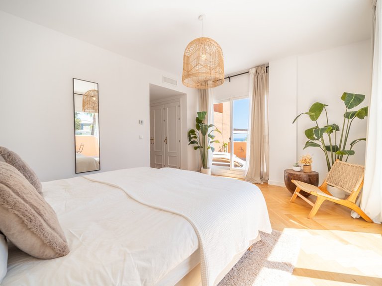 Apartment for Sale in Nueva Andalucía, Malaga 37