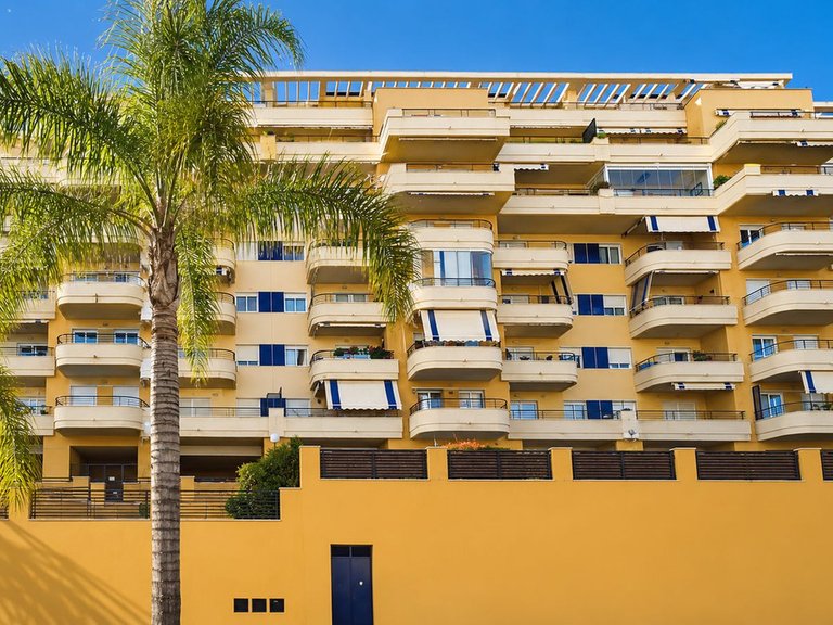 Apartment for Sale in Estepona, Malaga 1