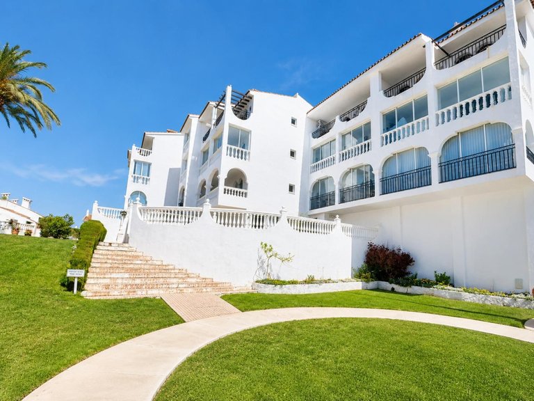 Apartment for Sale in Miraflores, Malaga 25