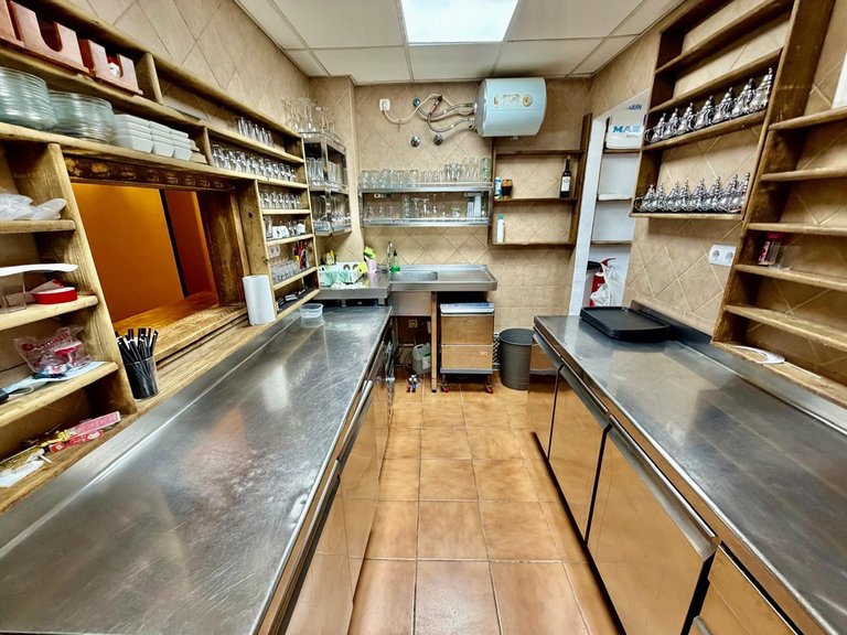 Commercial for Sale in Arroyo De La Miel, Malaga 17