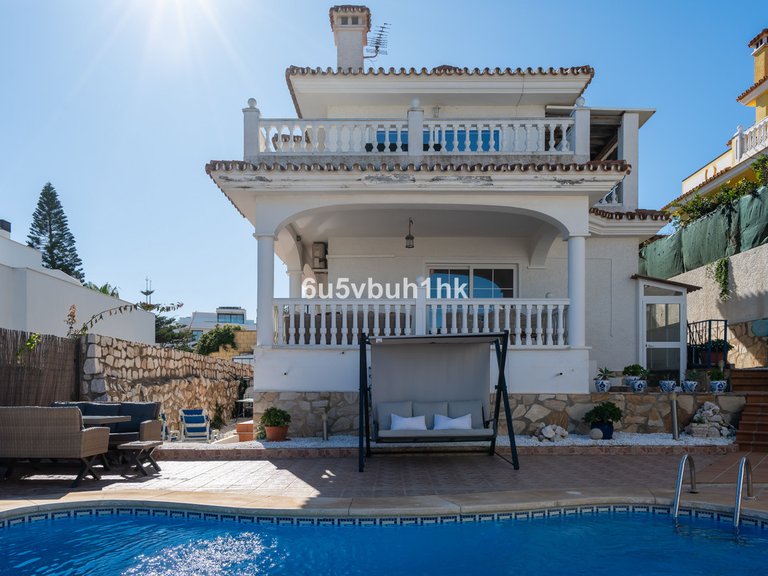 Villa for Sale in Fuengirola, Malaga 13
