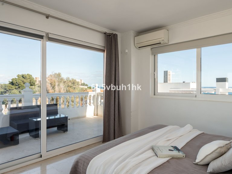 Villa for Sale in Fuengirola, Malaga 18
