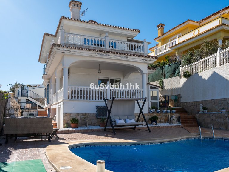 Villa for Sale in Fuengirola, Malaga 21