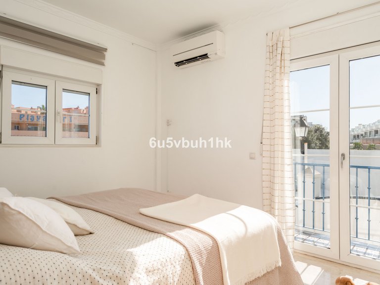 Villa for Sale in Fuengirola, Malaga 28