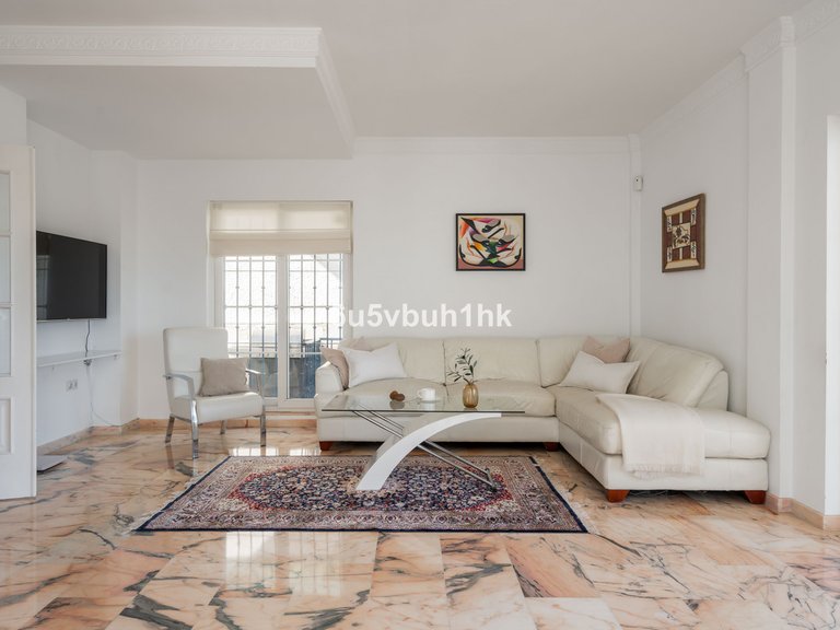 Villa for Sale in Fuengirola, Malaga 3