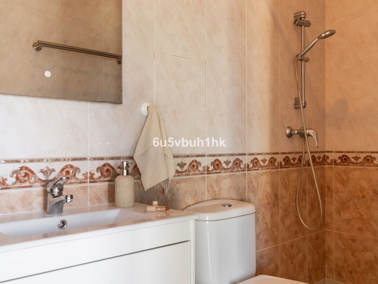 Villa for Sale in Fuengirola, Malaga 32