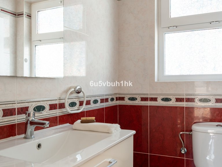 Villa for Sale in Fuengirola, Malaga 34