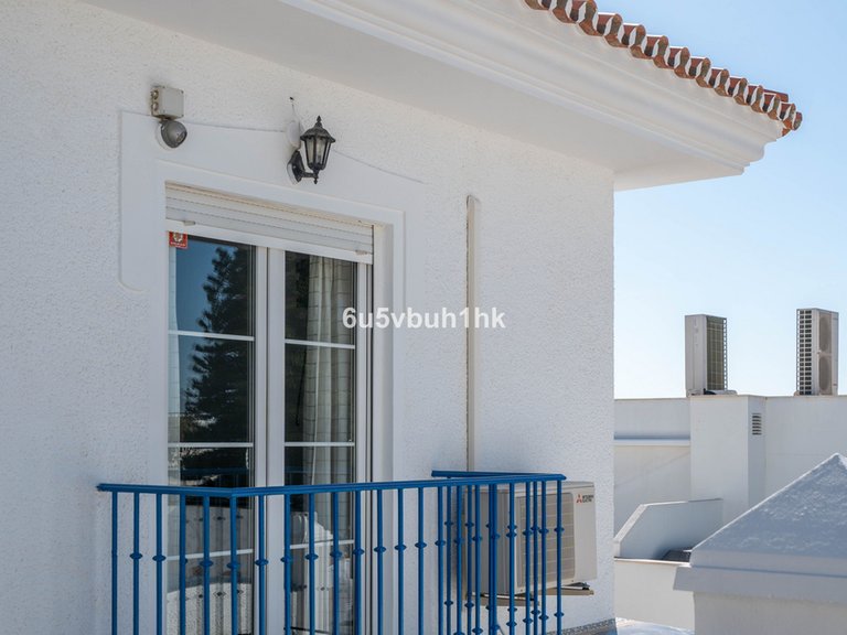 Villa for Sale in Fuengirola, Malaga 42