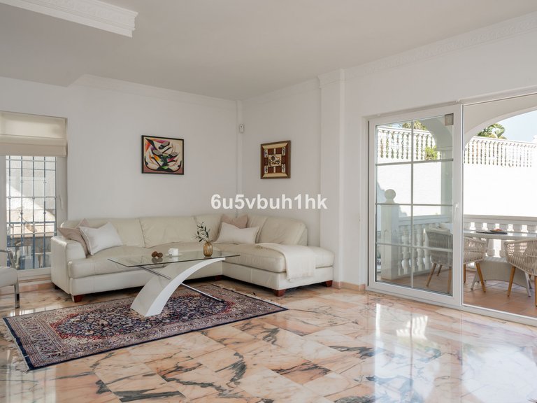 Villa for Sale in Fuengirola, Malaga 5