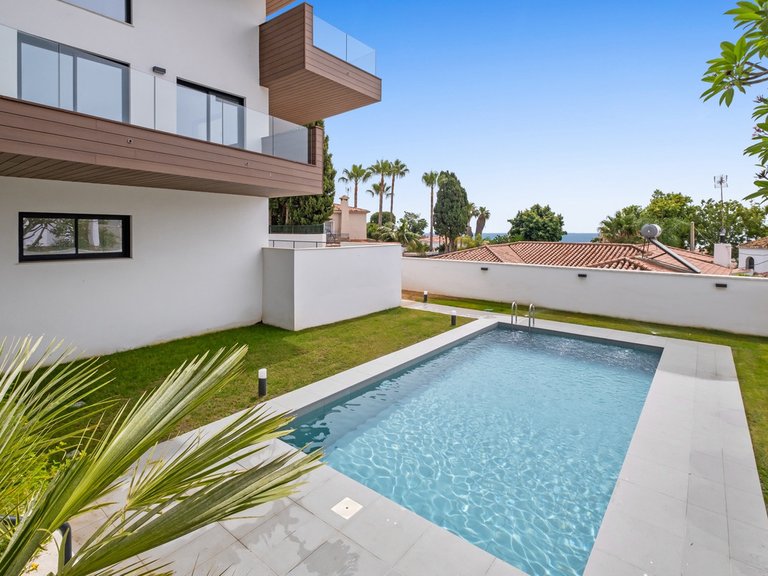Apartment for Sale in Montemar, Malaga 4