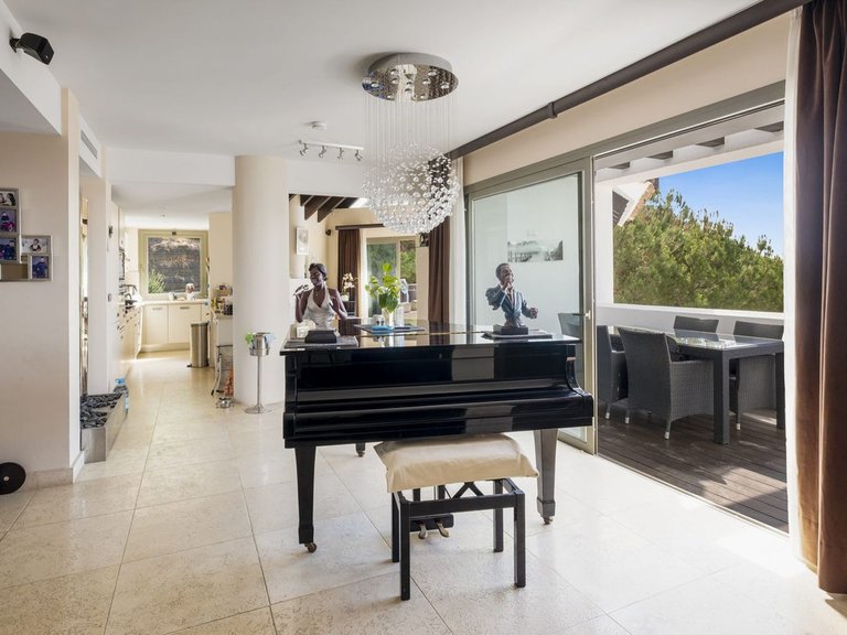 Apartment for Sale in Benahavís, Malaga 4