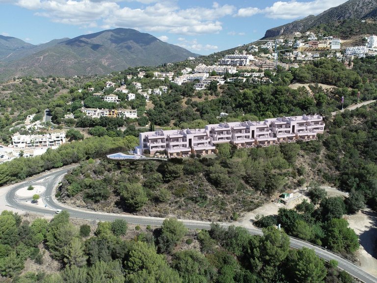 Apartment for Sale in Inland Istán, Malaga 7