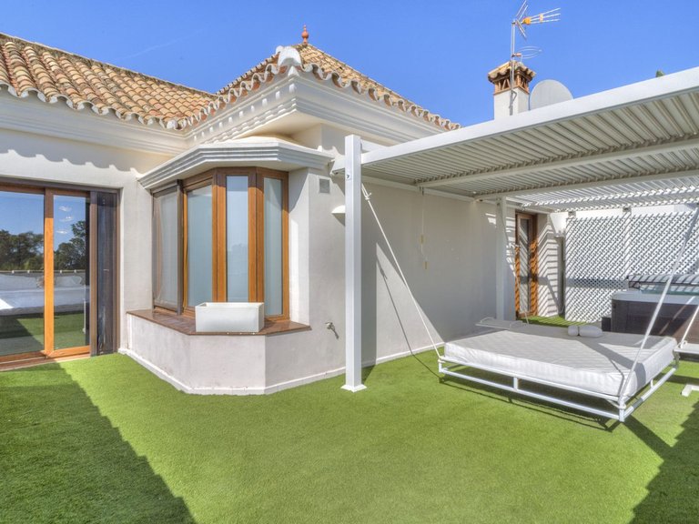 Villa for Sale in Estepona, Malaga 12