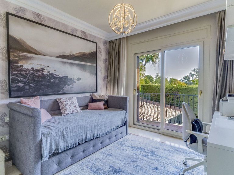 Villa for Sale in Estepona, Malaga 14