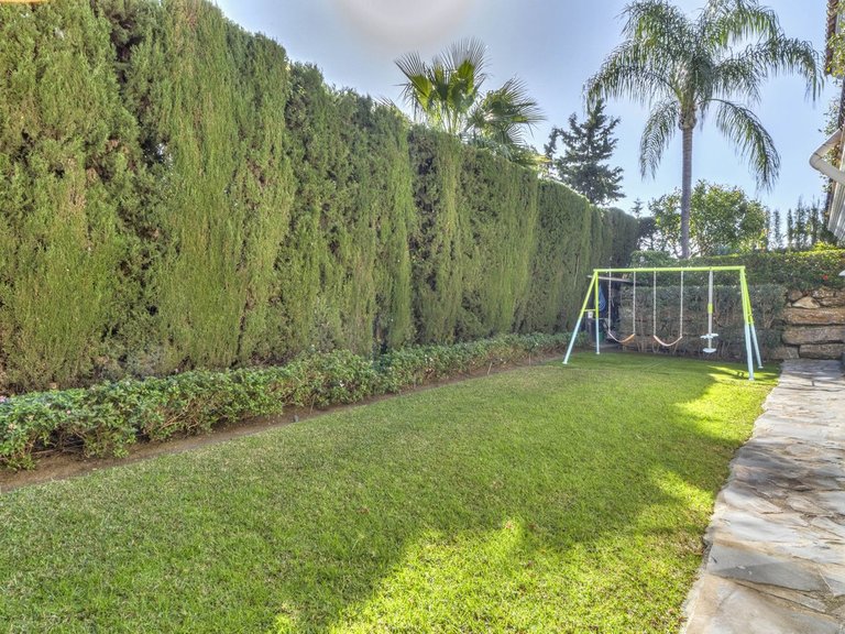 Villa for Sale in Estepona, Malaga 19
