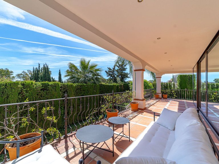 Villa for Sale in Estepona, Malaga 30