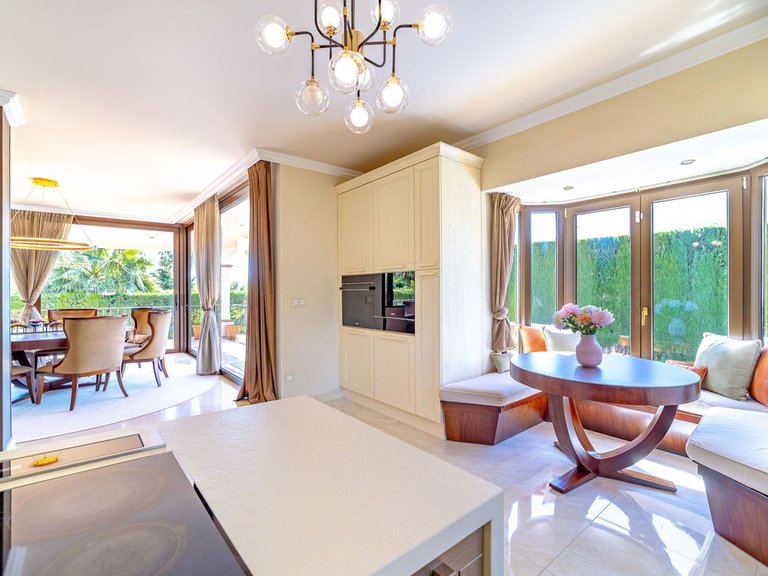 Villa for Sale in Estepona, Malaga 37