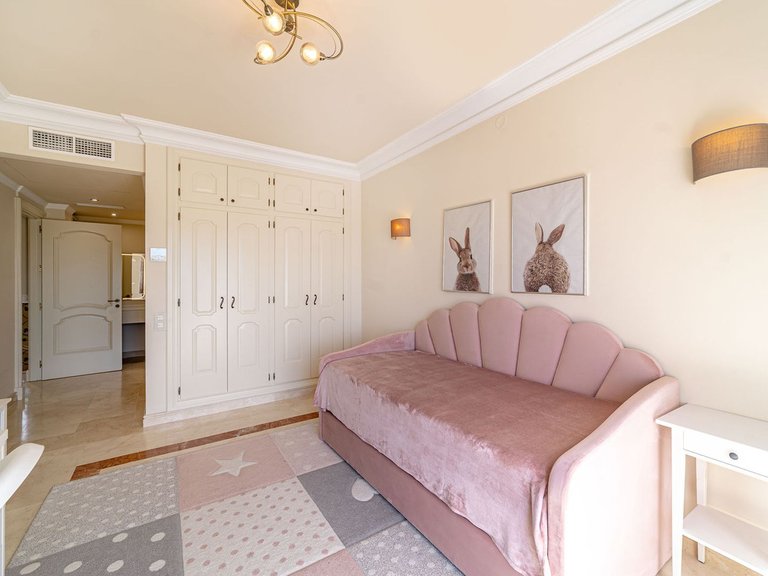 Villa for Sale in Estepona, Malaga 43
