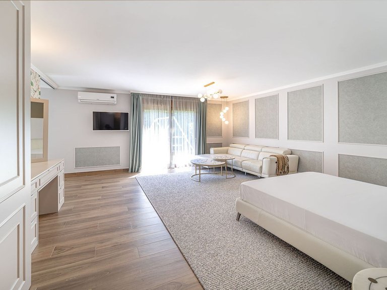 Villa for Sale in Estepona, Malaga 49