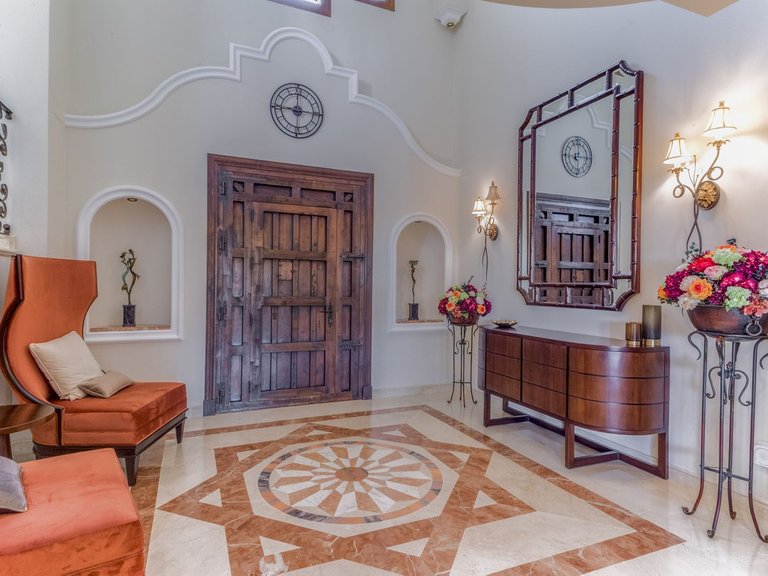 Villa for Sale in Estepona, Malaga 5