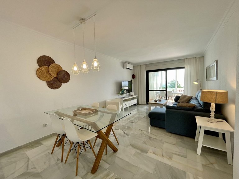 Villa for Sale in Calahonda, Malaga 3