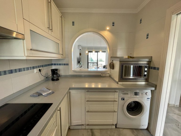 Villa for Sale in Calahonda, Malaga 7