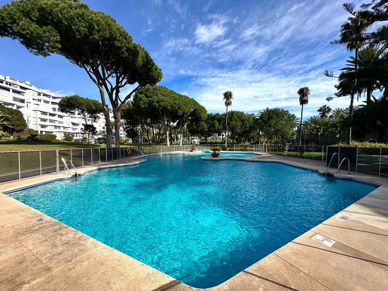 Apartment for Sale in Puerto Banús, Malaga 10