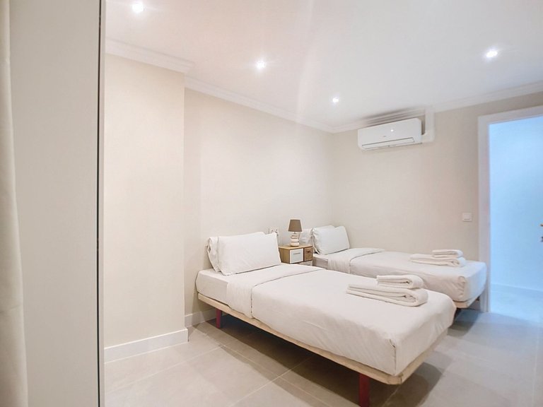 Apartment for Sale in Estepona, Malaga 7