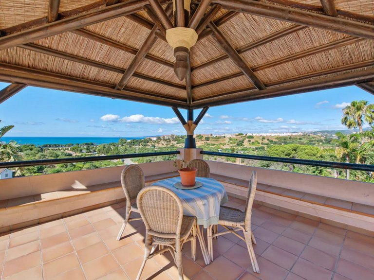 Villa for Sale in Estepona, Malaga 13