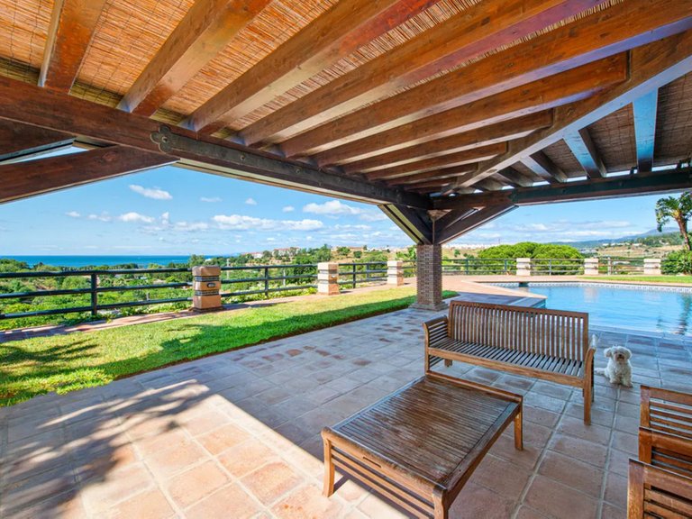 Villa for Sale in Estepona, Malaga 5