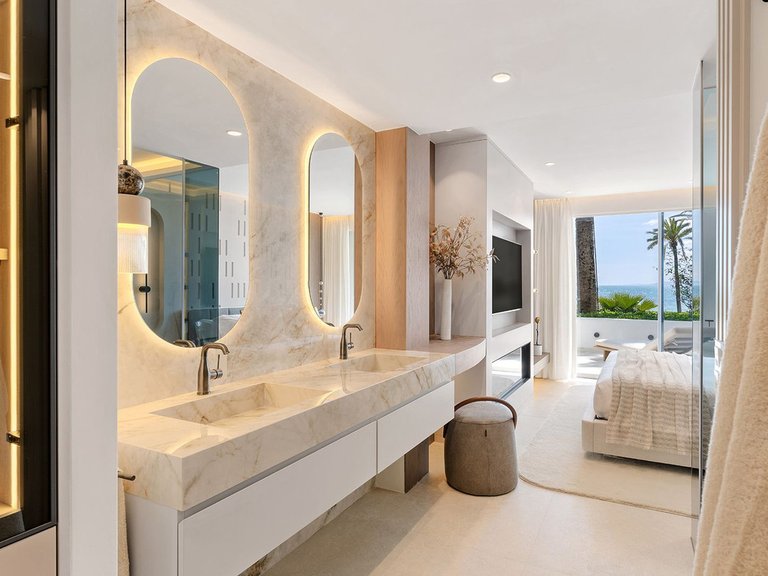 Apartment for Sale in New Golden Mile, Malaga 7