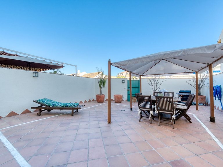 Villa for Sale in Los Boliches, Malaga 16