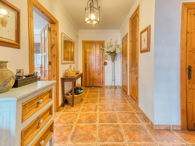 Villa for Sale in Los Boliches, Malaga 17