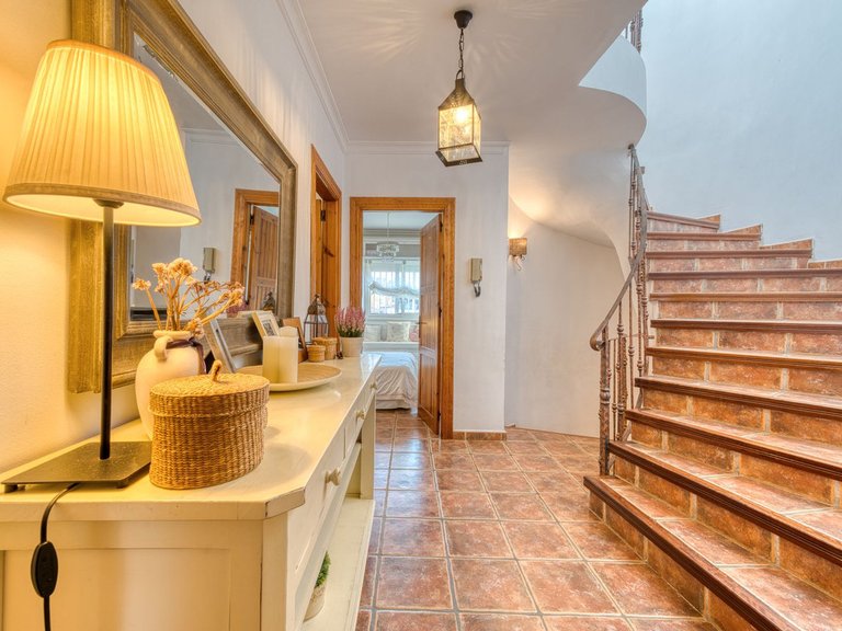 Villa for Sale in Los Boliches, Malaga 18