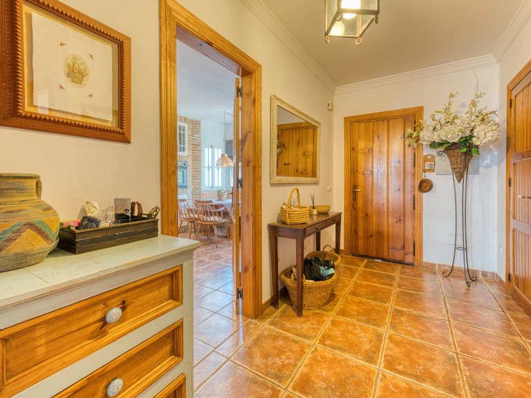 Villa for Sale in Los Boliches, Malaga 2