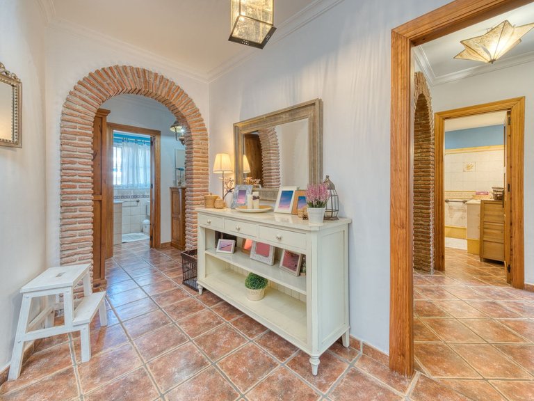 Villa for Sale in Los Boliches, Malaga 20