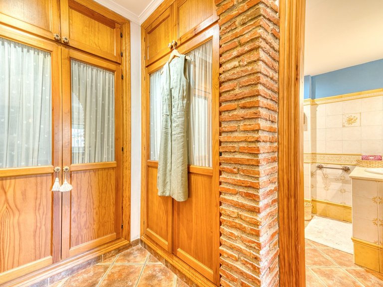 Villa for Sale in Los Boliches, Malaga 25