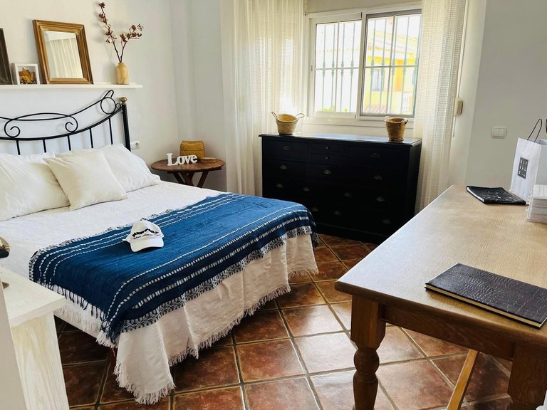 Villa for Sale in Los Boliches, Malaga 28