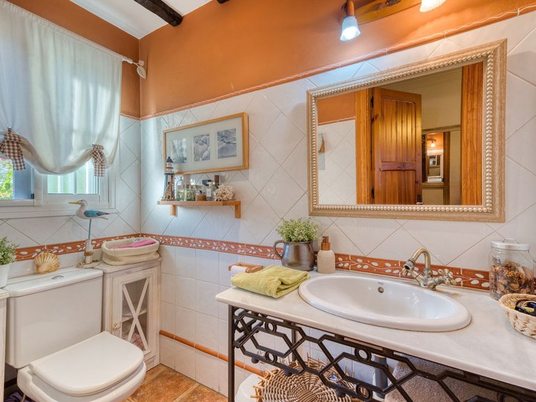 Villa for Sale in Los Boliches, Malaga 3