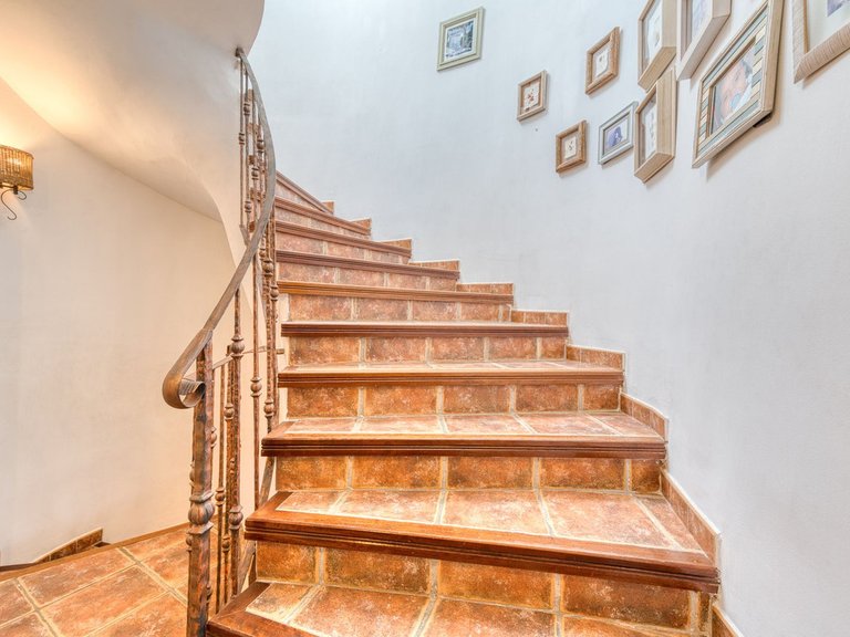 Villa for Sale in Los Boliches, Malaga 31