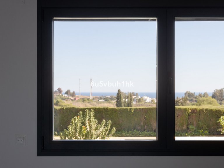 Villa for Sale in La Quinta, Malaga 21
