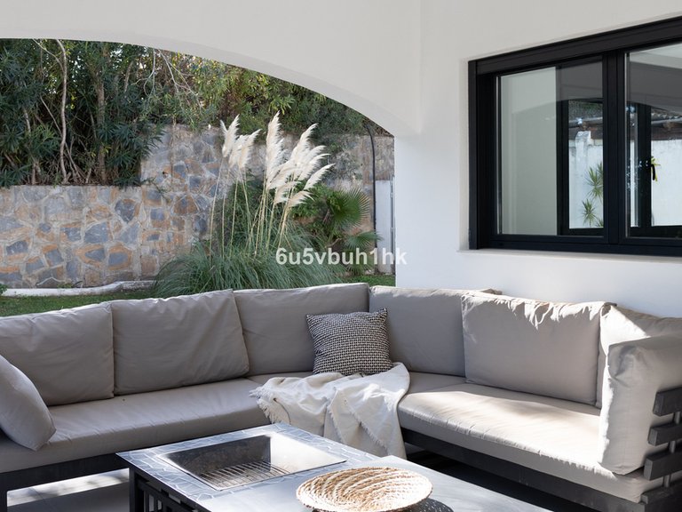 Villa for Sale in La Quinta, Malaga 29