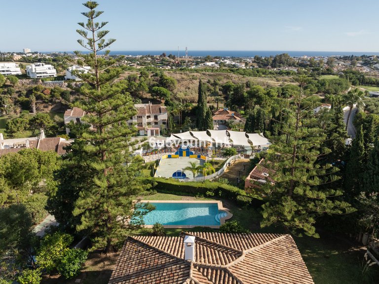 Villa for Sale in La Quinta, Malaga 6