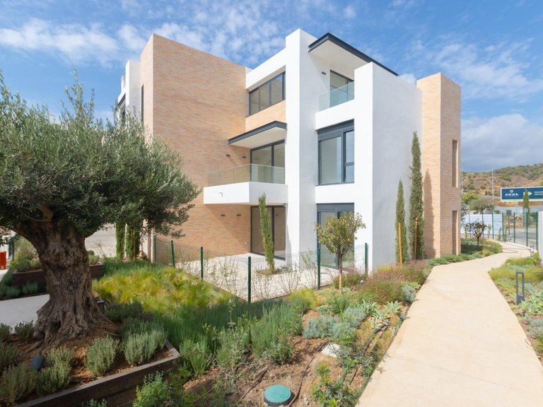 Apartment for Sale in Estepona, Malaga 1