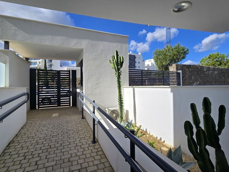 Apartment for Sale in Fuengirola, Malaga 38