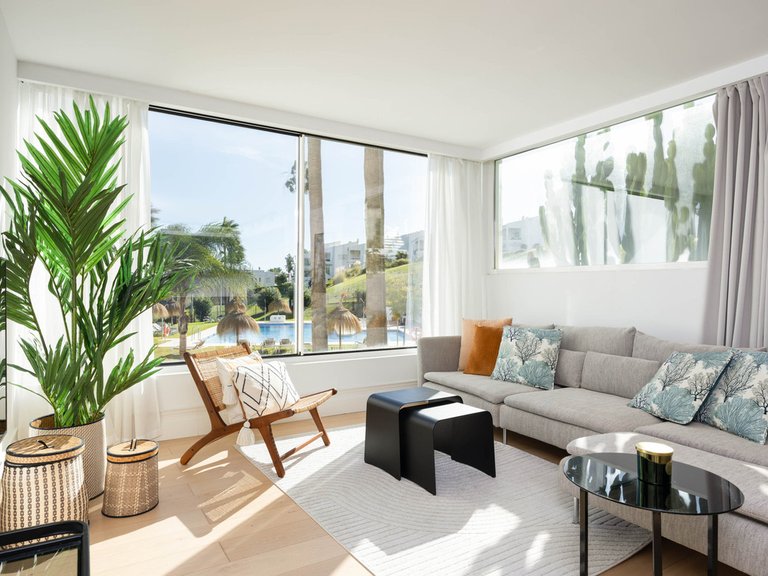 Apartment for Sale in Nueva Andalucía, Malaga 1