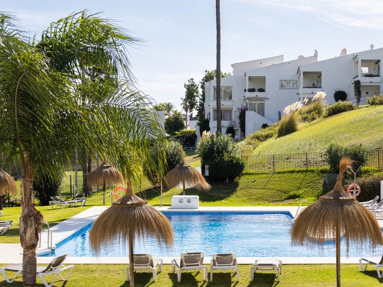 Apartment for Sale in Nueva Andalucía, Malaga 24